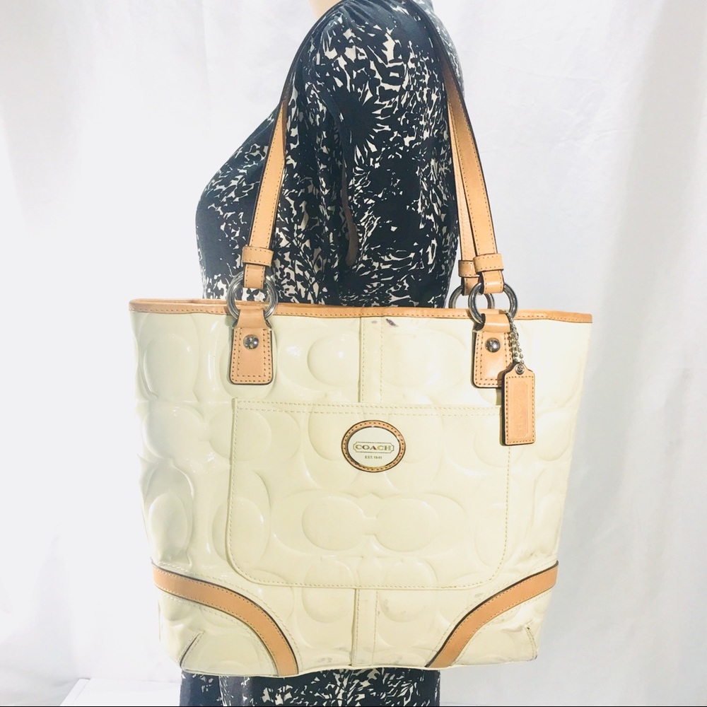 Vtg Coach Peyton Patent Leather Cream Tote Bag Zip